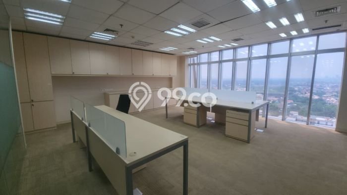 Kantor Disewa di Jakarta Selatan dengan LB 297m2 Area Komersial Ramai Kantor Disewa di Jakarta Selatan dengan LB 297m2 Area Komersial Ramai