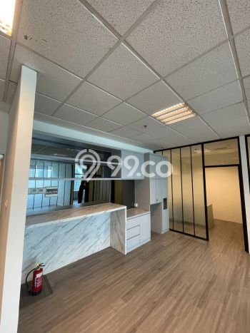 Unit Kantor Disewakan di Mega Kuningan di Area Ramai & Strategis Unit Kantor Disewakan di Mega Kuningan di Area Ramai & Strategis