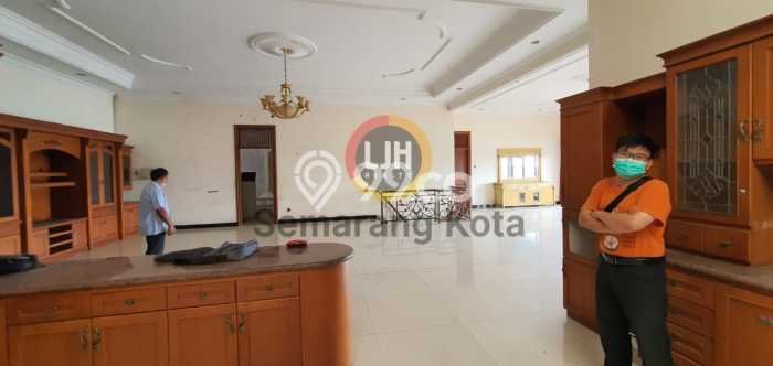 Disewakan Hunian Konsep Modern di Candisari Semarang dengan 6 Kamar Disewakan Hunian Konsep Modern di Candisari Semarang dengan 6 Kamar