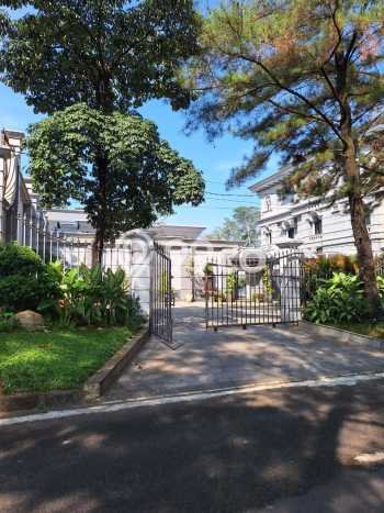 Rumah Mewah LB 800m2 Siap Pakai Desain Elegan di Sentul City, Bogor Rumah Mewah LB 800m2 Siap Pakai Desain Elegan di Sentul City, Bogor