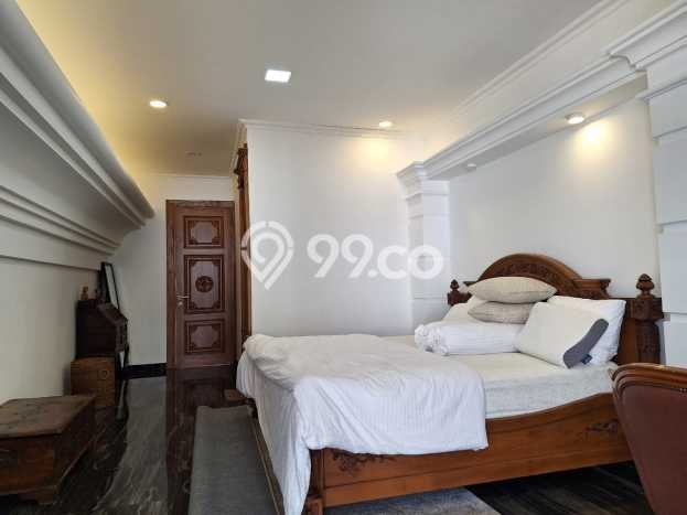 Rumah Mewah LB 800m2 Siap Pakai Desain Elegan di Sentul City, Bogor Rumah Mewah LB 800m2 Siap Pakai Desain Elegan di Sentul City, Bogor