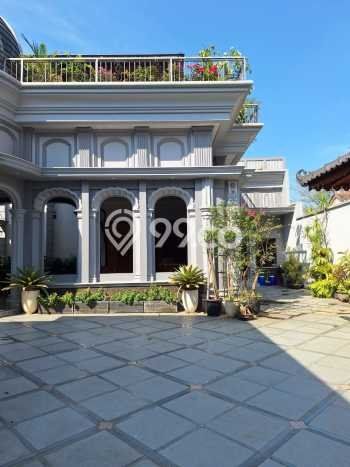 Rumah Mewah LB 800m2 Siap Pakai Desain Elegan di Sentul City, Bogor Rumah Mewah LB 800m2 Siap Pakai Desain Elegan di Sentul City, Bogor