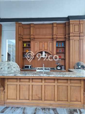 Rumah Mewah LB 800m2 Siap Pakai Desain Elegan di Sentul City, Bogor Rumah Mewah LB 800m2 Siap Pakai Desain Elegan di Sentul City, Bogor