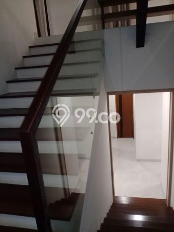 Rumah Elit Modern Siap Huni di Sentul City Bogor Rumah Elit Modern Siap Huni di Sentul City Bogor