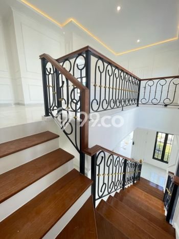 Jual Segera Rumah LT 147m² / LB 270m² di Kawasan Bisnis Sentul City, Bogor Jual Segera Rumah LT 147m² / LB 270m² di Kawasan Bisnis Sentul City, Bogor