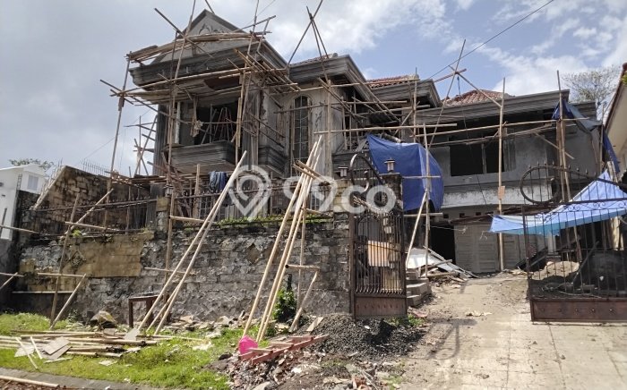 Rumah Luxury Modern Tanpa Renovasi di Sentul City Bogor Rumah Luxury Modern Tanpa Renovasi di Sentul City Bogor