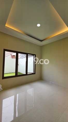 Rumah Luxury Modern Siap Huni di Sentul City Bogor Rumah Luxury Modern Siap Huni di Sentul City Bogor