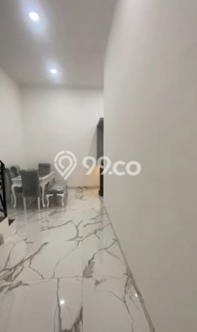 Rumah Elit LB 400m2 Siap Pakai Desain Elegan di Sentul City, Bogor Rumah Elit LB 400m2 Siap Pakai Desain Elegan di Sentul City, Bogor