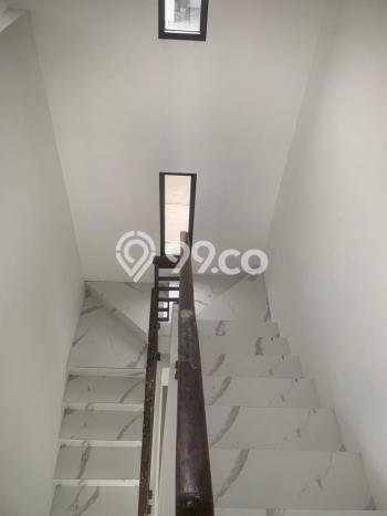 Ready to Use! Premium House LT 277m2 Desain Modern di Sentul City Ready to Use! Premium House LT 277m2 Desain Modern di Sentul City