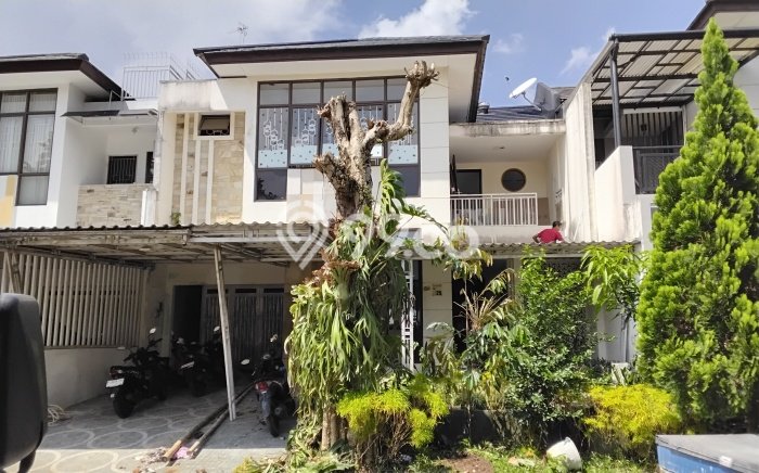 Rumah Minimalis 4 KT LT 180m2 di Sentul City Rumah Minimalis 4 KT LT 180m2 di Sentul City