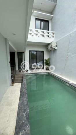 Vila di , Area 122m2m², Akses ke Pusat Kota Vila di , Area 122m2m², Akses ke Pusat Kota