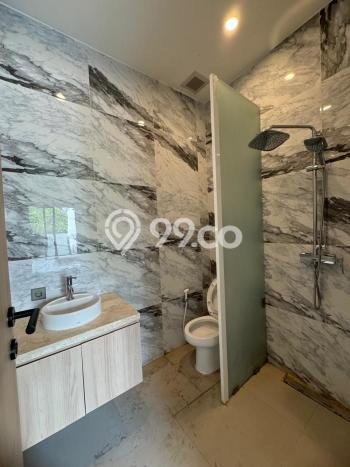 Vila di , Area 122m2m², Akses ke Pusat Kota Vila di , Area 122m2m², Akses ke Pusat Kota