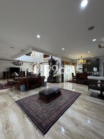 Ready to Use! Luxury House LT 410m2 Desain Modern di Pondok Indah Ready to Use! Luxury House LT 410m2 Desain Modern di Pondok Indah