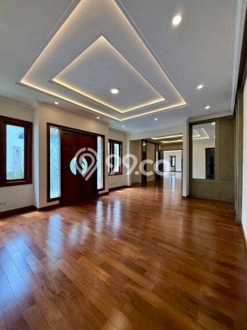 Ready to Use! Luxury House LT 535m2 Desain Elegan di Pondok Indah Ready to Use! Luxury House LT 535m2 Desain Elegan di Pondok Indah