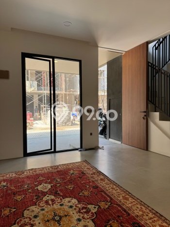 Disewakan Rumah Murah di Lebak Bulus Jakarta Selatan Punya 3 Kamar Tidur Disewakan Rumah Murah di Lebak Bulus Jakarta Selatan Punya 3 Kamar Tidur
