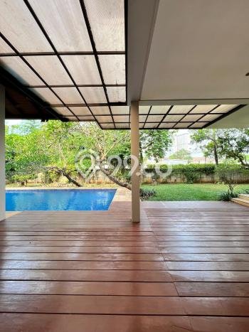 Rumah Luxury Modern Siap Huni di Pejaten Jakarta Selatan Rumah Luxury Modern Siap Huni di Pejaten Jakarta Selatan