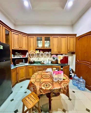 Rumah Eksklusif Siap Huni LT 527m2 di Menteng, Jakarta Pusat Rumah Eksklusif Siap Huni LT 527m2 di Menteng, Jakarta Pusat