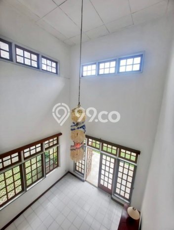 Rumah Tenang area Cilandak, 4 KT, LT 440m2m² LB 300m2m² Rumah Tenang area Cilandak, 4 KT, LT 440m2m² LB 300m2m²