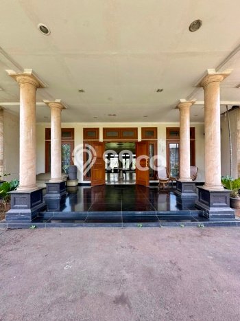 Rumah Mewah Dijual LT 2331m2 di Ciputat Timur, Tangerang Selatan Rumah Mewah Dijual LT 2331m2 di Ciputat Timur, Tangerang Selatan