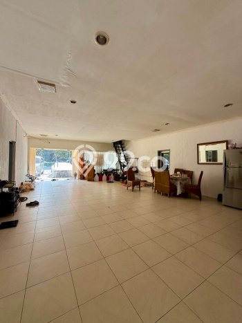 Lokasi Strategis! Dijual Ruko Bisnis di Kebayoran Baru, Jakarta Selatan Kondisi Baik Lokasi Strategis! Dijual Ruko Bisnis di Kebayoran Baru, Jakarta Selatan Kondisi Baik