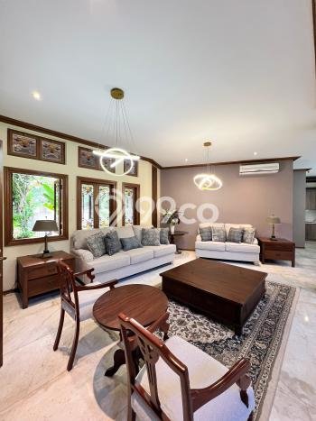Rumah Luxury Modern Tanpa Renovasi di Pondok Indah Jakarta Selatan Rumah Luxury Modern Tanpa Renovasi di Pondok Indah Jakarta Selatan