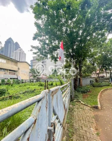 Jarang Ada! Tanah di Kebayoran Baru Punya Luas 645m2 SHM Jarang Ada! Tanah di Kebayoran Baru Punya Luas 645m2 SHM