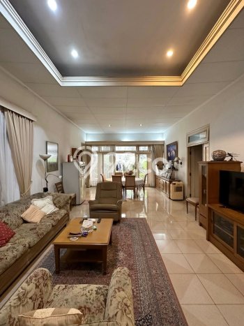 Rumah Mewah LB 300m2 Siap Huni Desain Elegan di Pondok Indah, Jakarta Selatan Rumah Mewah LB 300m2 Siap Huni Desain Elegan di Pondok Indah, Jakarta Selatan