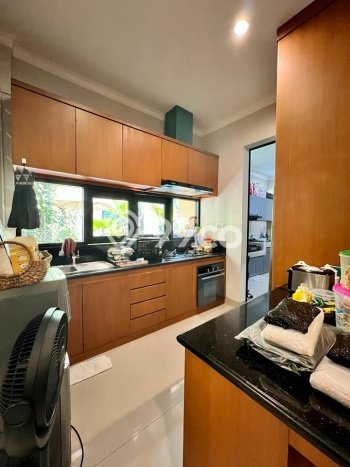 Rumah Luxury Modern Tanpa Renovasi di Kemang Jakarta Selatan Rumah Luxury Modern Tanpa Renovasi di Kemang Jakarta Selatan
