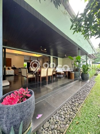 Hunian Mewah LB 650m2 Siap Pakai Desain Elegan di Kemang, Jakarta Selatan Hunian Mewah LB 650m2 Siap Pakai Desain Elegan di Kemang, Jakarta Selatan