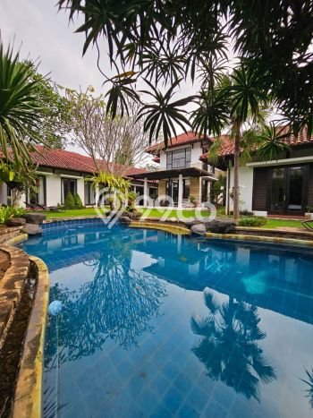 Ready to Use! Premium House LT 1595m2 Desain Elegan di Pondok Indah Ready to Use! Premium House LT 1595m2 Desain Elegan di Pondok Indah