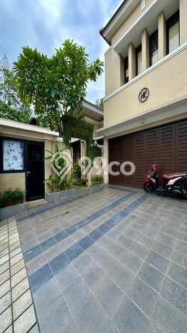 Rumah Luxury Modern Tanpa Renovasi di Kemang Jakarta Selatan Rumah Luxury Modern Tanpa Renovasi di Kemang Jakarta Selatan