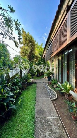 Jual Rumah Mewah Megah Dengan View Cantik di Bintaro, Jakarta Selatan Jual Rumah Mewah Megah Dengan View Cantik di Bintaro, Jakarta Selatan