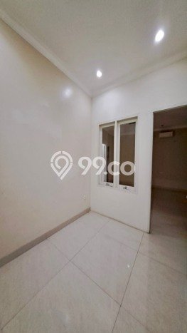 Rumah Luxury Modern Tanpa Renovasi di Pondok Indah Jakarta Selatan Rumah Luxury Modern Tanpa Renovasi di Pondok Indah Jakarta Selatan