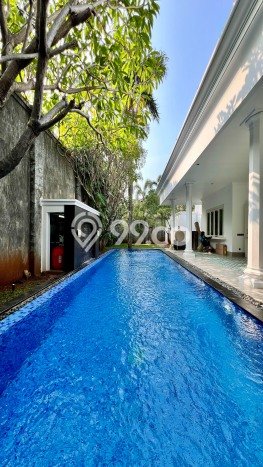 Jual Rumah Mewah Megah Dengan View Cantik di Kemang, Jakarta Selatan Jual Rumah Mewah Megah Dengan View Cantik di Kemang, Jakarta Selatan