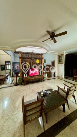 Rumah Mewah LB 1000m2 Siap Huni Desain Elegan di Cipete, Jakarta Selatan Rumah Mewah LB 1000m2 Siap Huni Desain Elegan di Cipete, Jakarta Selatan