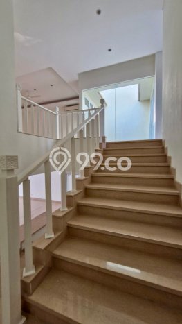 For Sale! Premium House LT 381m2 Desain Modern di Pejaten For Sale! Premium House LT 381m2 Desain Modern di Pejaten