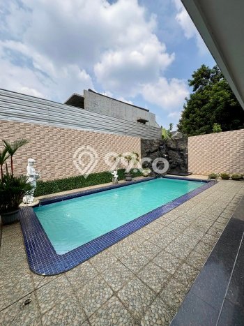 Hunian Elit LB 400m2 Siap Pakai Desain Elegan di Pangkalan Jati, Depok Hunian Elit LB 400m2 Siap Pakai Desain Elegan di Pangkalan Jati, Depok