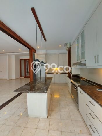 Hunian Modern Untuk Disewakan di Kemang Jakarta Selatan 5 KT & 4 KM Hunian Modern Untuk Disewakan di Kemang Jakarta Selatan 5 KT & 4 KM