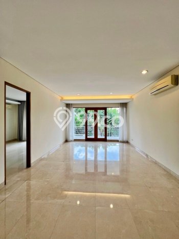 Rumah Mewah LB 550m2 Siap Huni Desain Elegan di Kemang, Jakarta Selatan Rumah Mewah LB 550m2 Siap Huni Desain Elegan di Kemang, Jakarta Selatan
