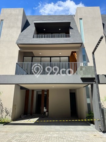 Rumah Elit LB 215m2 Siap Pakai Desain Elegan di Lebak Bulus, Jakarta Selatan Rumah Elit LB 215m2 Siap Pakai Desain Elegan di Lebak Bulus, Jakarta Selatan