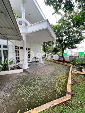Rumah Elit Modern Tanpa Renovasi di Pondok Indah Jakarta Selatan Rumah Elit Modern Tanpa Renovasi di Pondok Indah Jakarta Selatan
