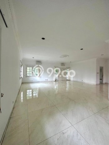 Sewa Rumah Nyaman di Menteng Siap Huni dan Kondisi Bagus Sewa Rumah Nyaman di Menteng Siap Huni dan Kondisi Bagus