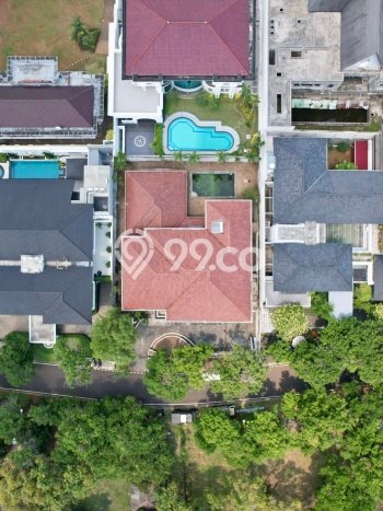 Rumah Elit Modern Tanpa Renovasi di Pondok Indah Jakarta Selatan Rumah Elit Modern Tanpa Renovasi di Pondok Indah Jakarta Selatan