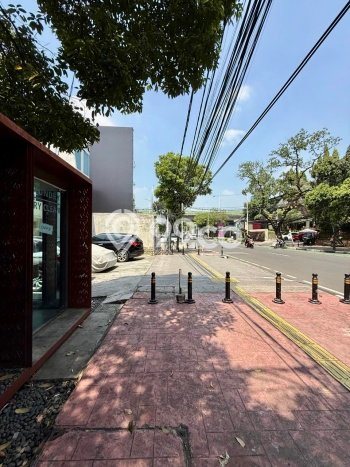 Lokasi Strategis! Dijual Ruko Bisnis di Kebayoran Baru, Jakarta Selatan Kondisi Baik Lokasi Strategis! Dijual Ruko Bisnis di Kebayoran Baru, Jakarta Selatan Kondisi Baik
