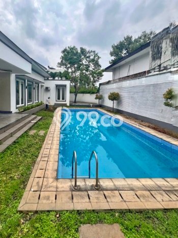 Rumah Elit Modern Tanpa Renovasi di Bangka Jakarta Selatan Rumah Elit Modern Tanpa Renovasi di Bangka Jakarta Selatan