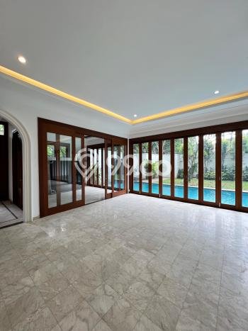 Hunian Modern Untuk Disewakan di Kemang Jakarta Selatan 5 KT & 5 KM Hunian Modern Untuk Disewakan di Kemang Jakarta Selatan 5 KT & 5 KM