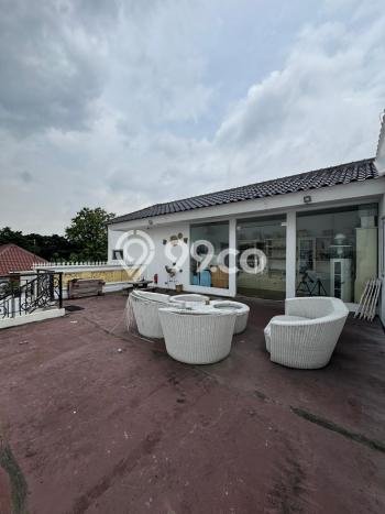 Ready to Use! Luxury House LT 410m2 Desain Modern di Pondok Indah Ready to Use! Luxury House LT 410m2 Desain Modern di Pondok Indah