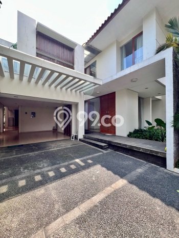 Rumah Mewah LB 550m2 Siap Huni Desain Elegan di Kemang, Jakarta Selatan Rumah Mewah LB 550m2 Siap Huni Desain Elegan di Kemang, Jakarta Selatan