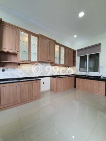 For Sale! Luxury House LT 627m2 Desain Modern di Pondok Indah For Sale! Luxury House LT 627m2 Desain Modern di Pondok Indah