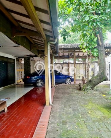 Tanah Dijual Lokasi Strategis di Jakarta Selatan dengan Luas 684m2 Tanah Dijual Lokasi Strategis di Jakarta Selatan dengan Luas 684m2
